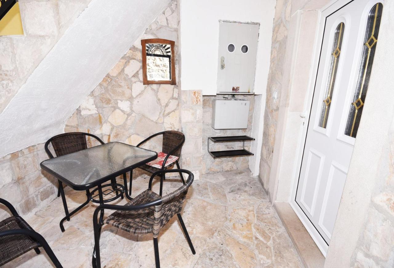 Vila Kula 1830 Apartments Herceg Novi Esterno foto
