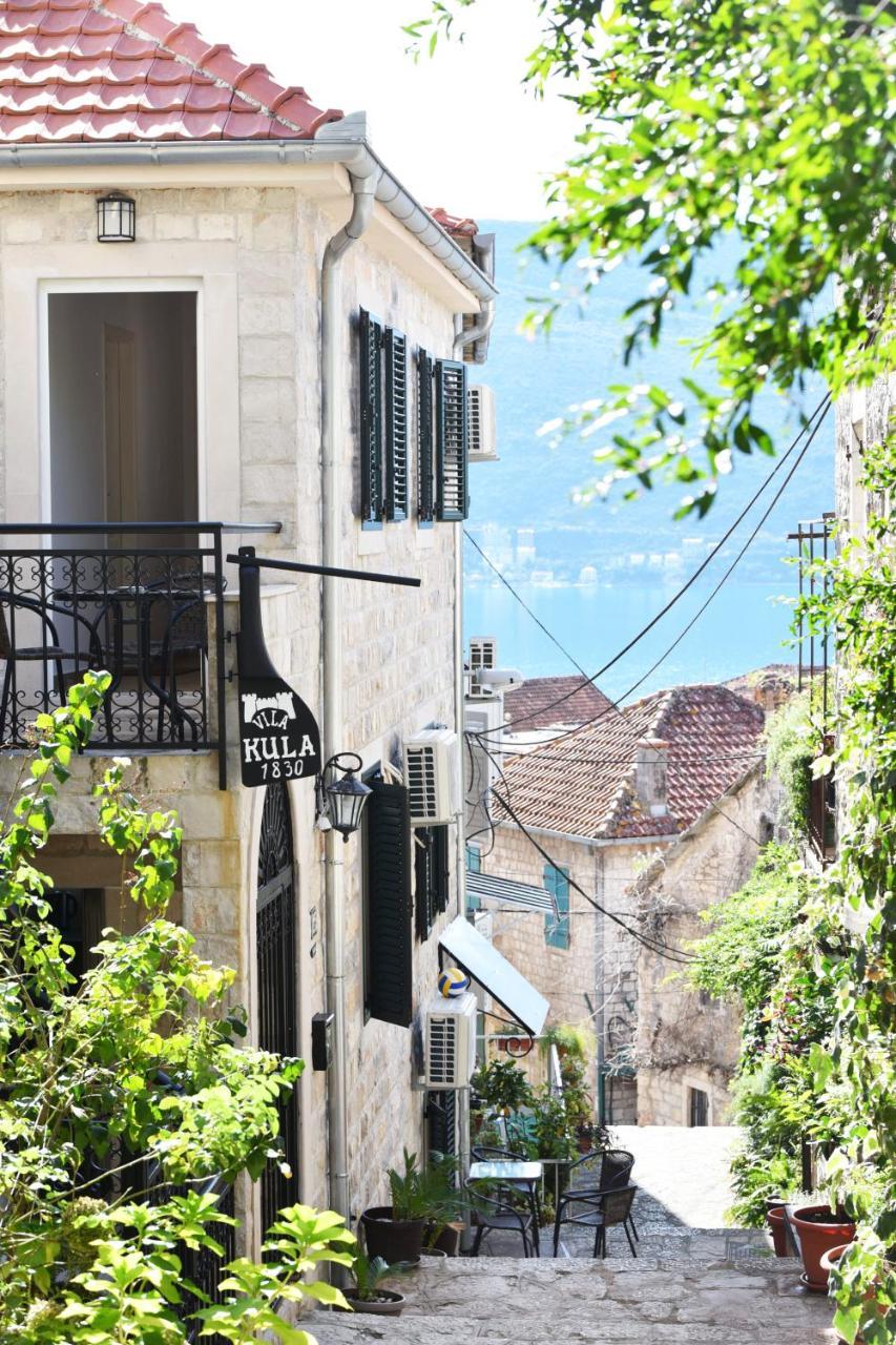 Vila Kula 1830 Apartments Herceg Novi Esterno foto