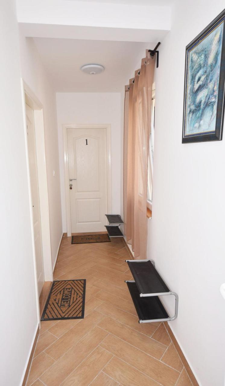 Vila Kula 1830 Apartments Herceg Novi Esterno foto